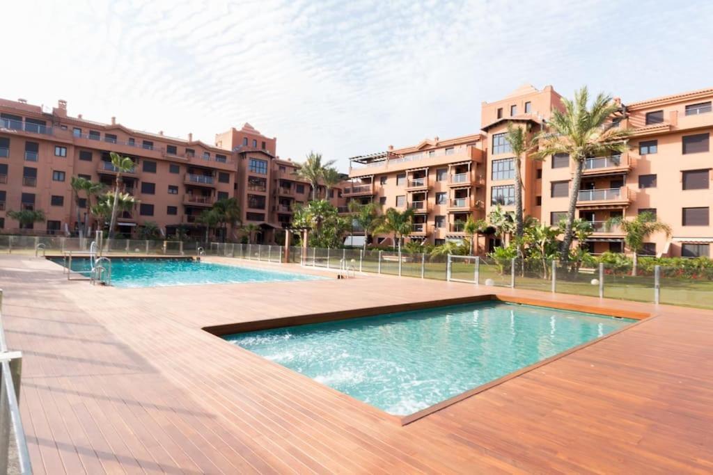 Pushe Playa Granada Beach & Golf 20 Мотрил Екстериор снимка
